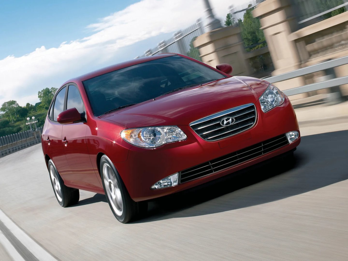 Hyundai_Elantra_4_generation__Sedan__3.jpg