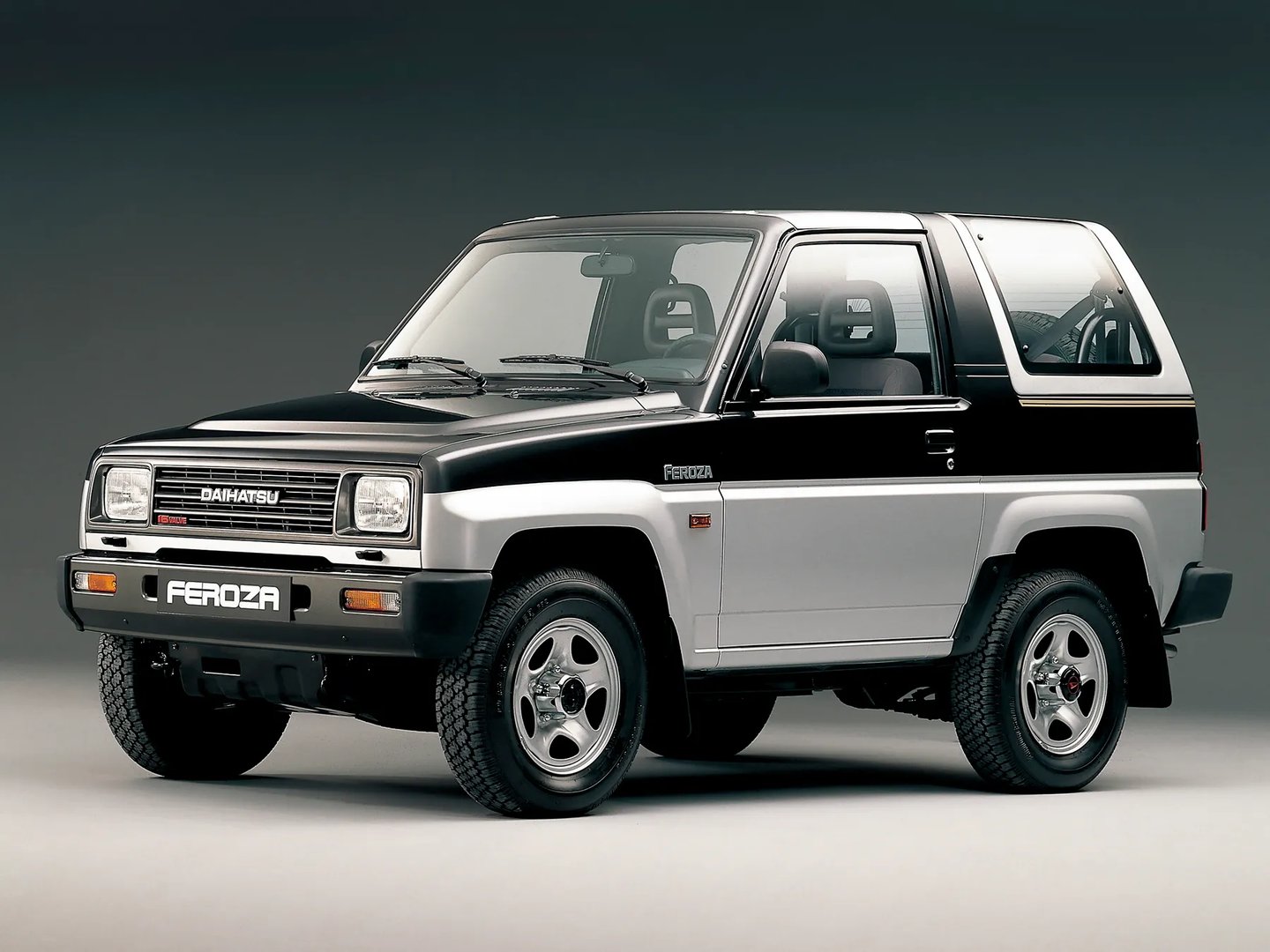 Daihatsu_Feroza_1_generation__SUV_3-doors__main.jpg