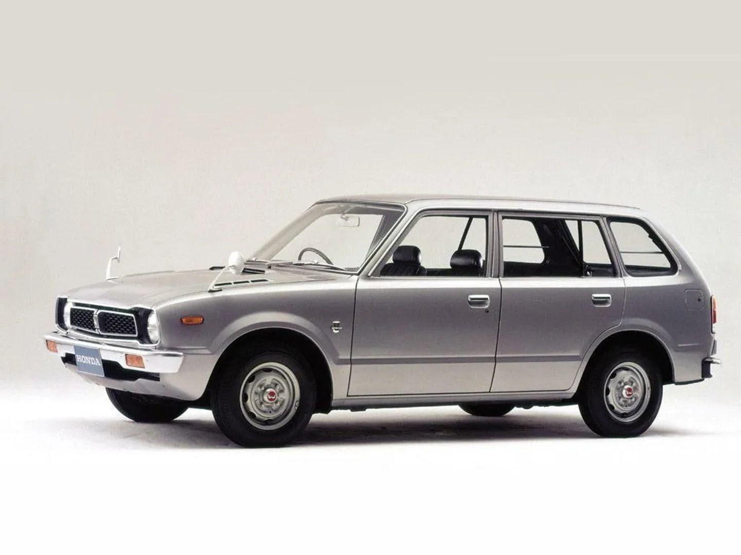 Honda_Civic_1_generation__Estate_5-door__5.jpg