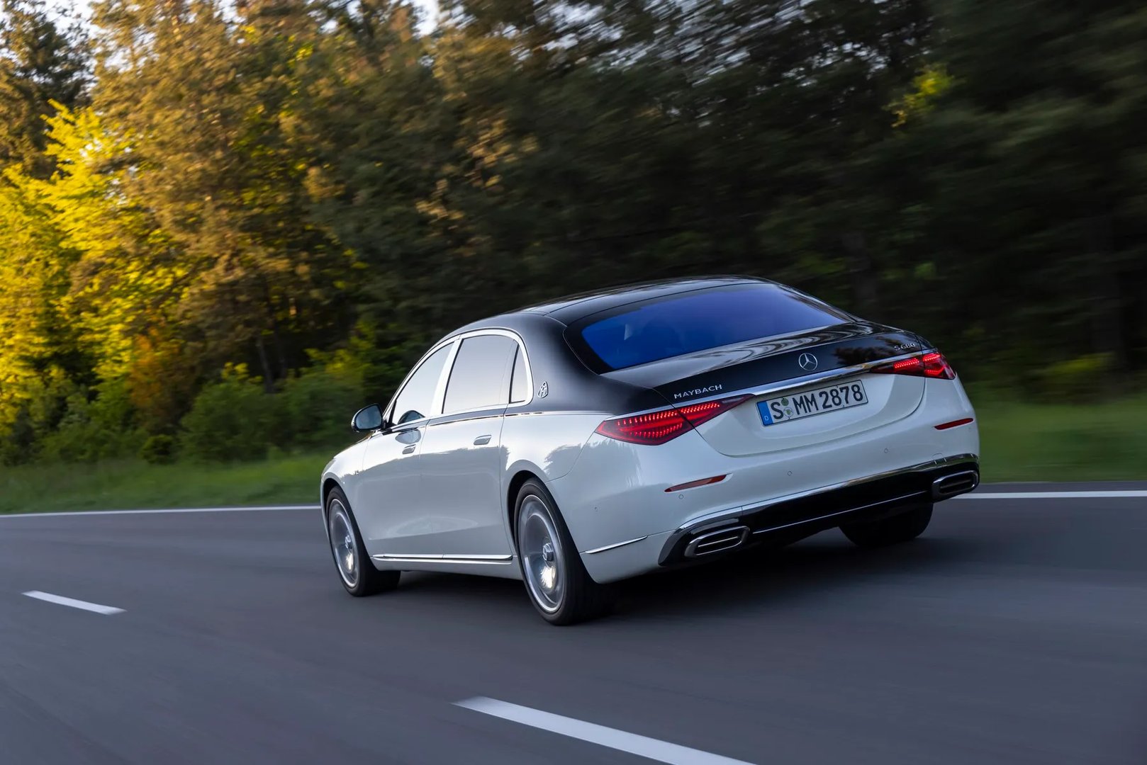 Mercedes_Maybach_S-Class_2_generation__Sedan_Long__2.jpg