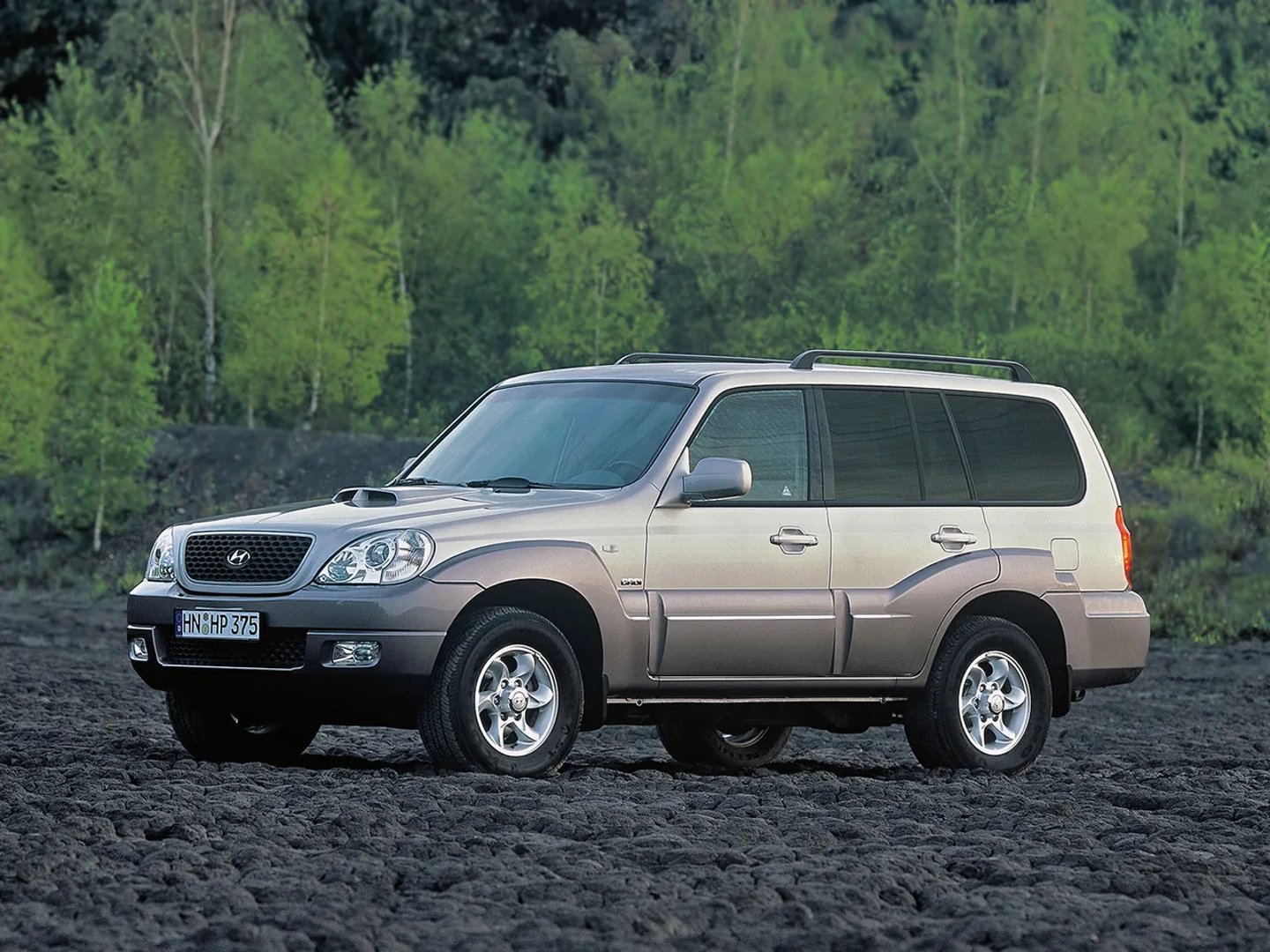 Hyundai_Terracan_1_generation_restyling__SUV_5-doors__7.jpg
