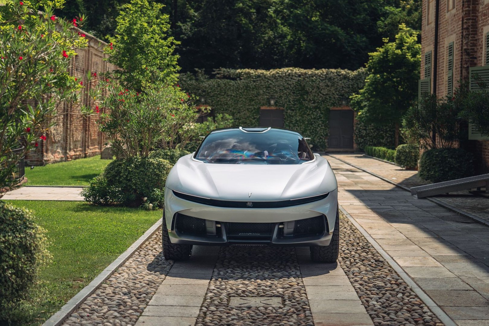 pininfarina_Pura_Vision_1_generation__SUV_Coupe__4.jpg