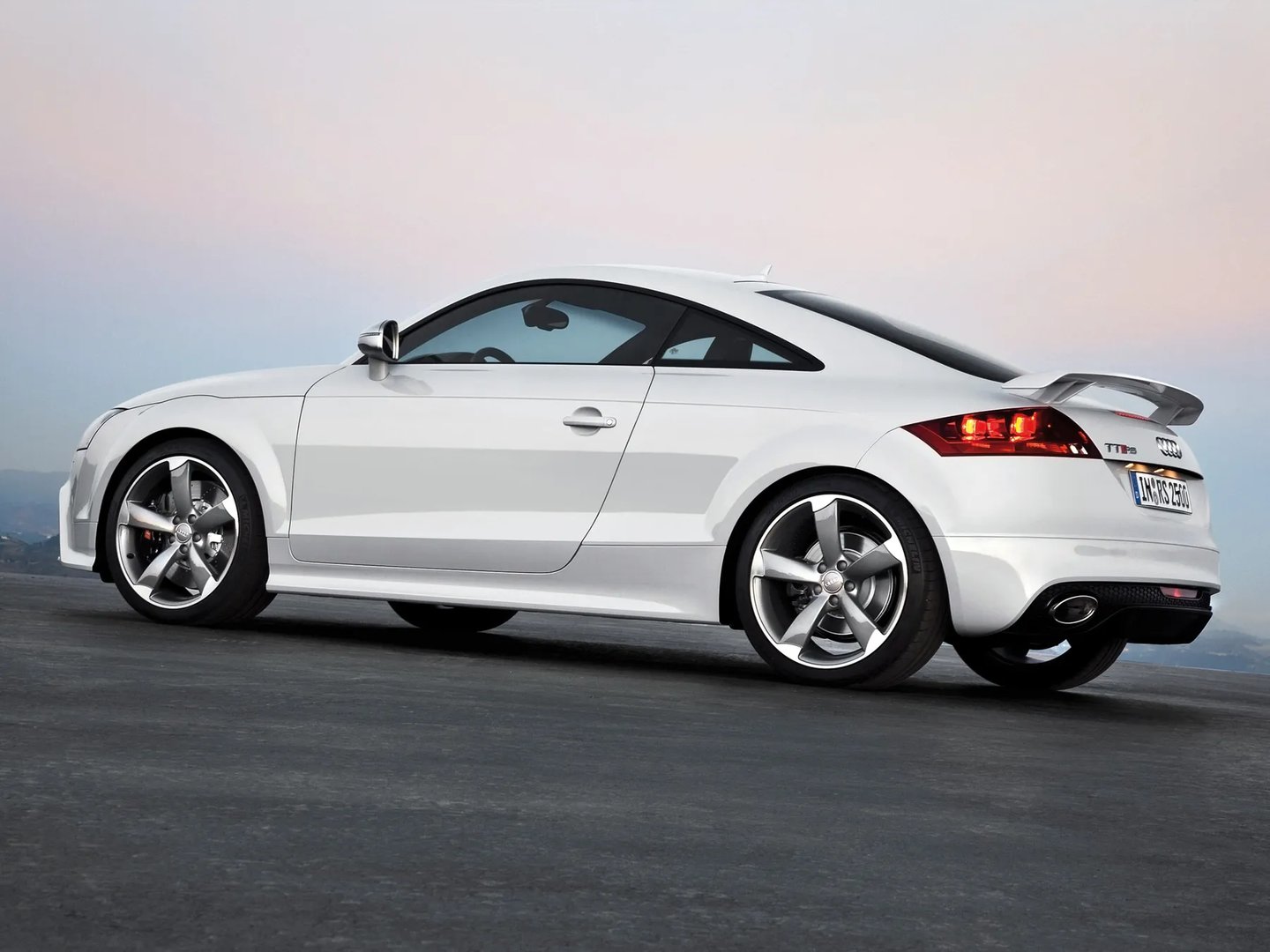 Audi_TT_RS_2_generation__Coupe__12.jpg
