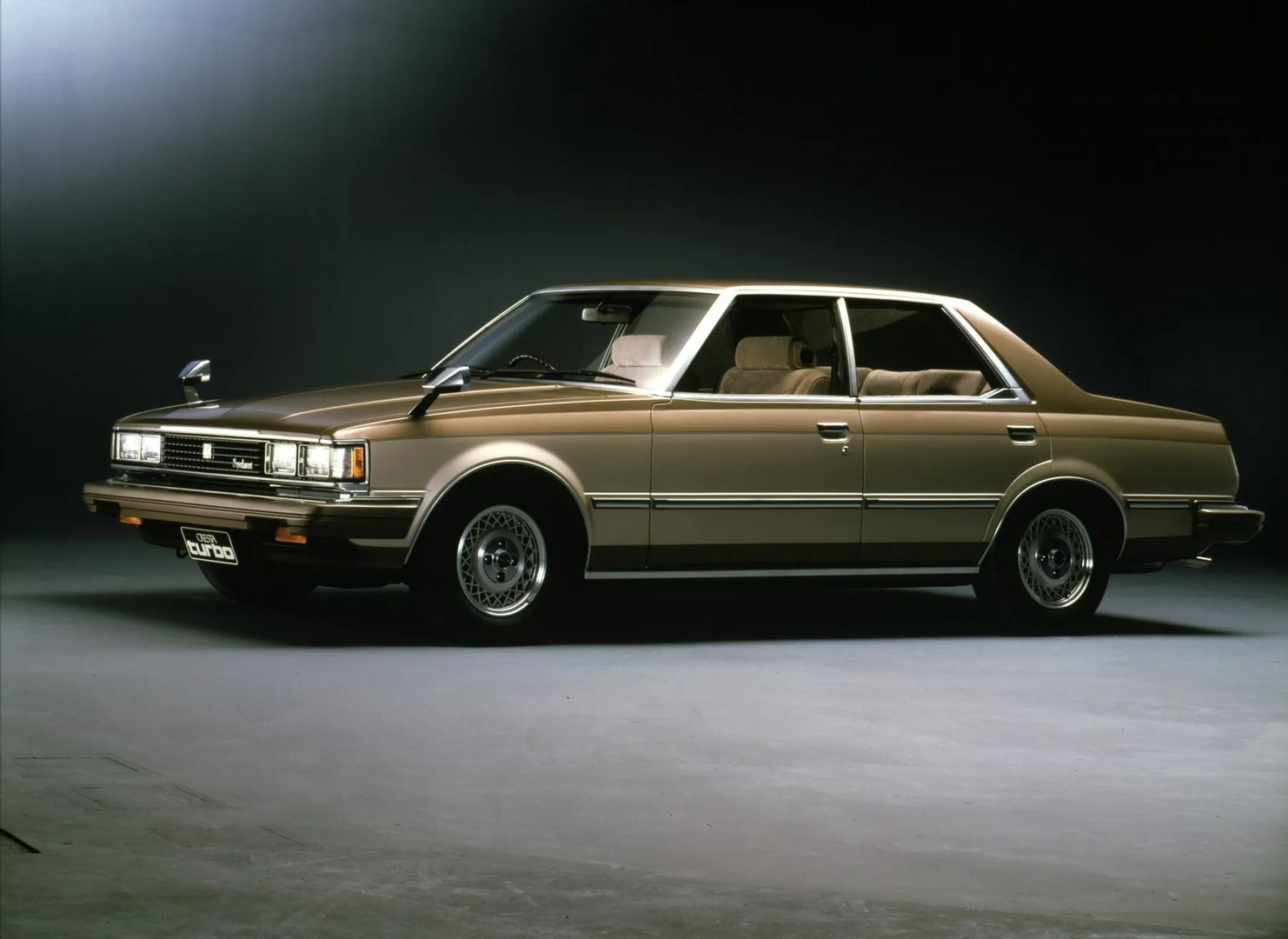 Toyota_Cresta_1_generation__Sedan__1.jpg
