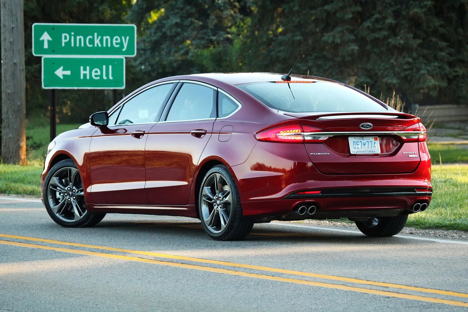 Ford_Fusion_(USA)_2_generation_restyling__Sedan__2.jpg