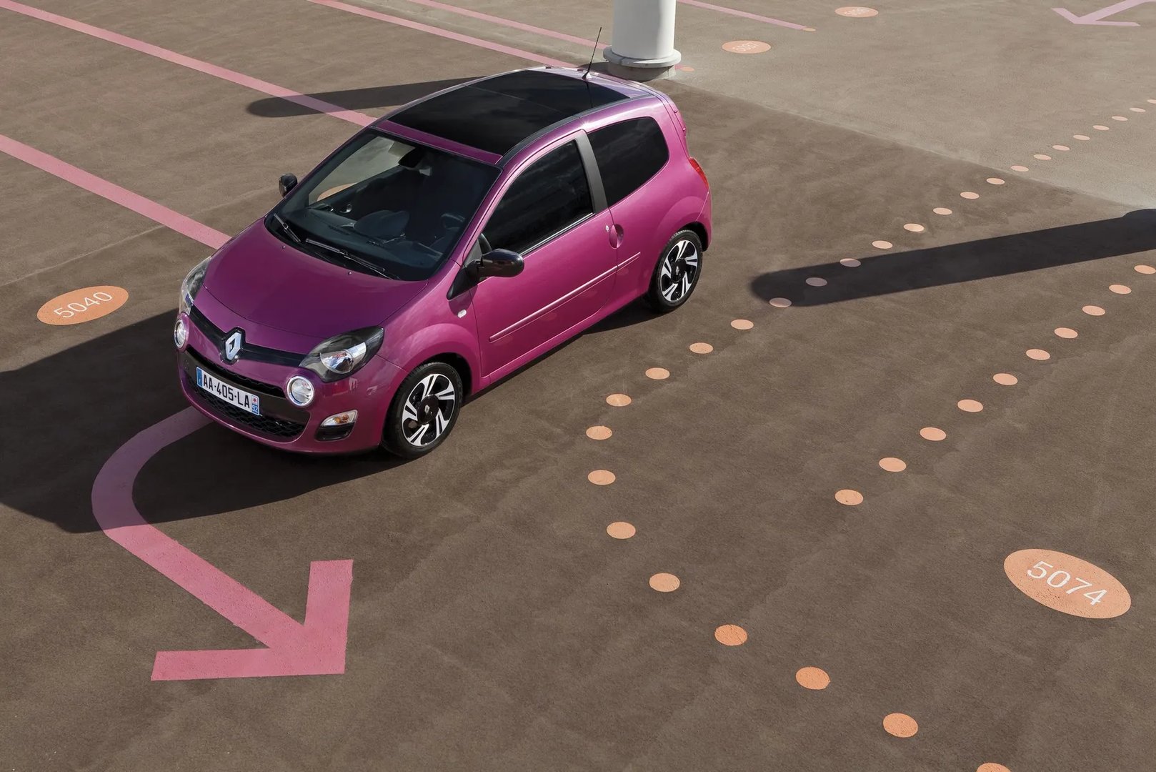 Renault_Twingo_2_generation_restyling__Mini_3-doors__12.jpg