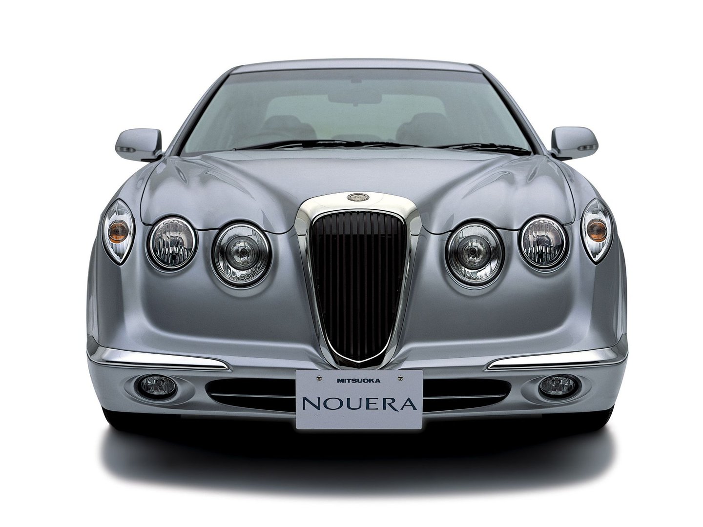 mitsuoka_Nouera_1_generation__Sedan__1.jpg