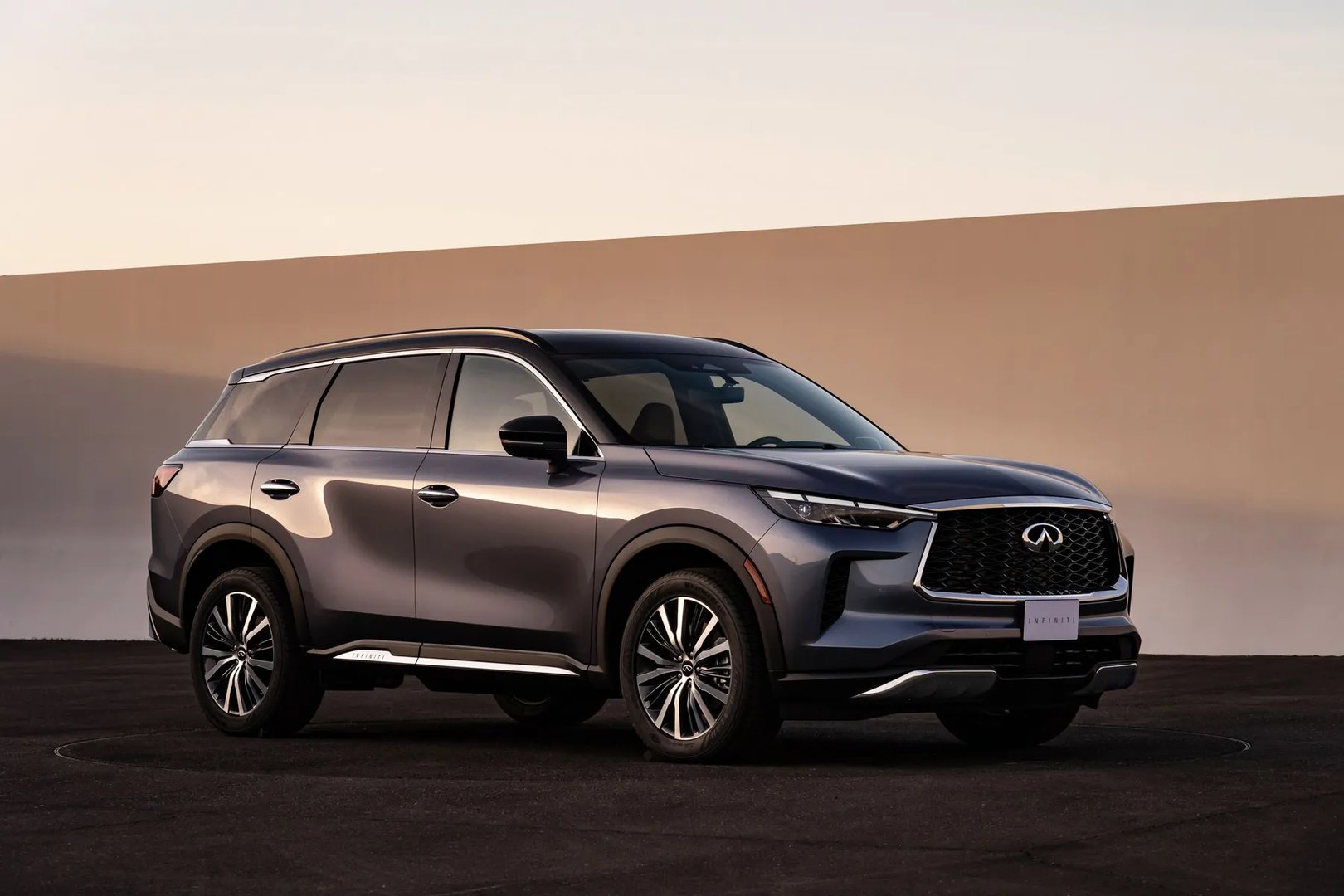 Infiniti_QX60_2_generation__SUV_5-doors__1.jpg