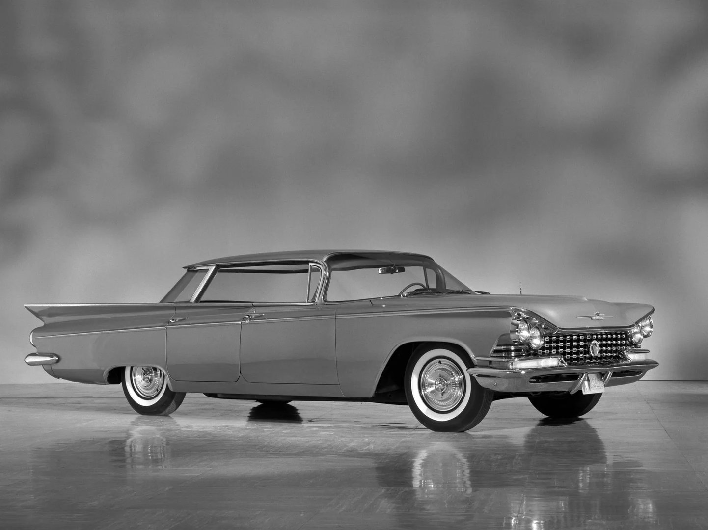 Buick_LeSabre_1_generation__Sedan_Hardtop__4.jpg