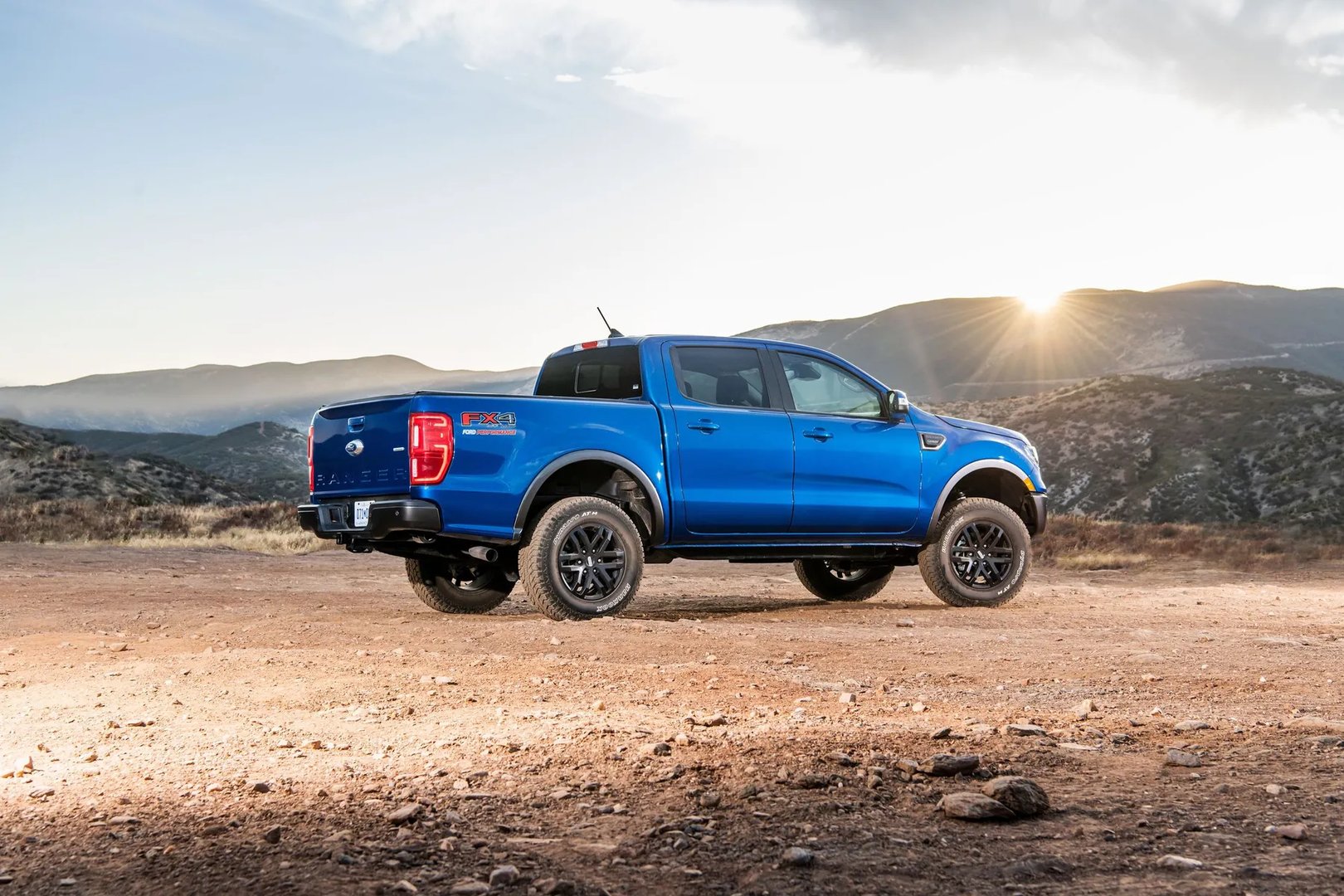 Ford_Ranger_3_generation_restyling_2__Pickup_double-cab__6.jpg