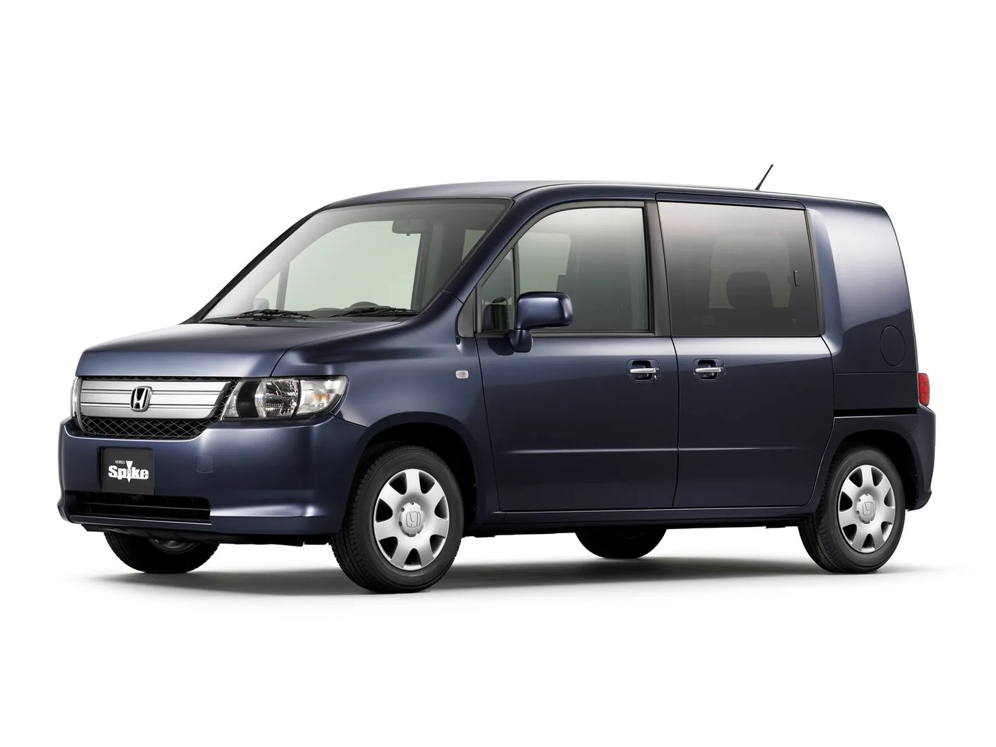 1 generation, restyling 