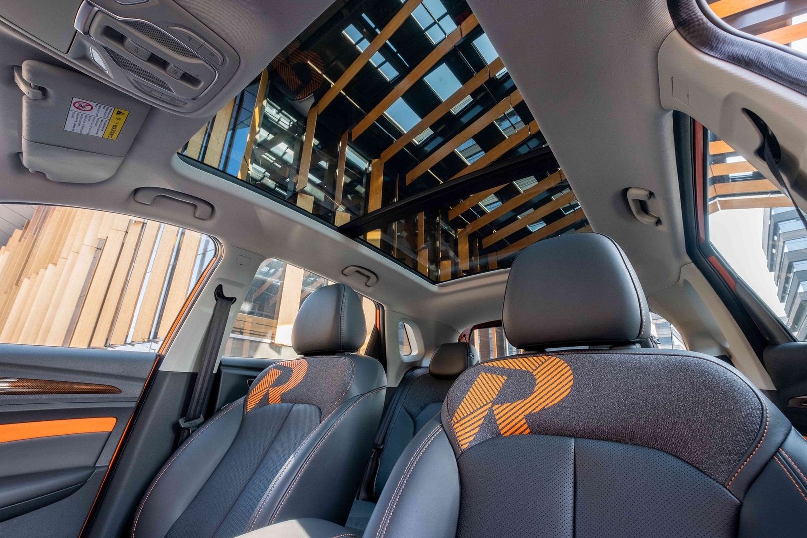 roewe_RX3_Pro_1_generation__SUV_5-doors__14.jpg