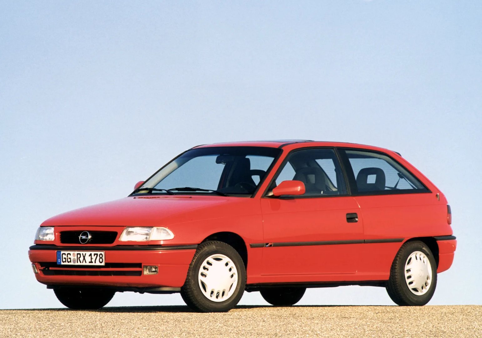 Opel Astra 1 generation, restyling 1  Hatchback 3-door