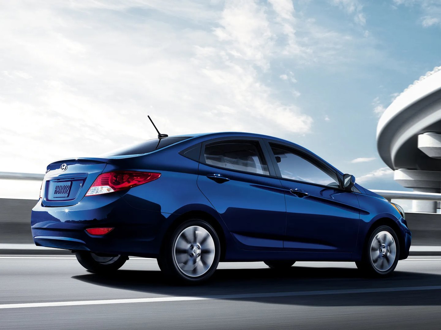 Hyundai_Accent_4_generation__Sedan__10.jpg