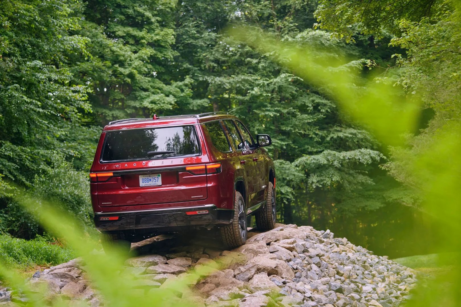 Jeep_Wagoneer_4_generation__SUV_5-doors__3.jpg