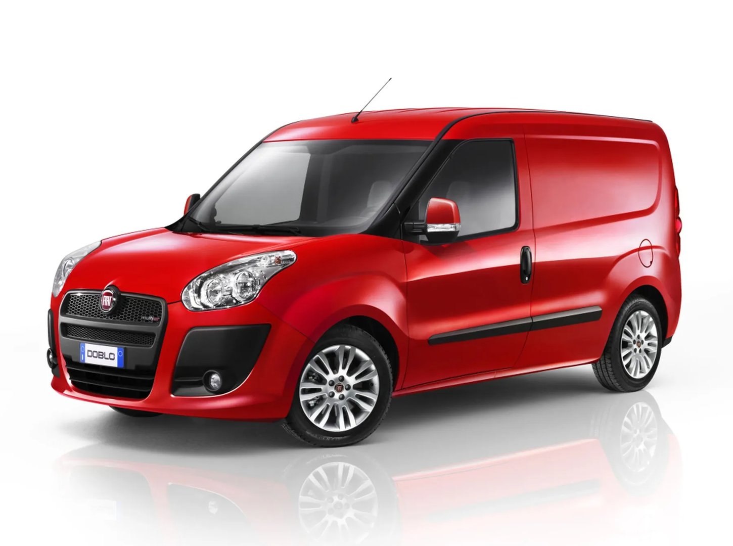 Fiat_Doblo_2_generation__Van__2.jpg