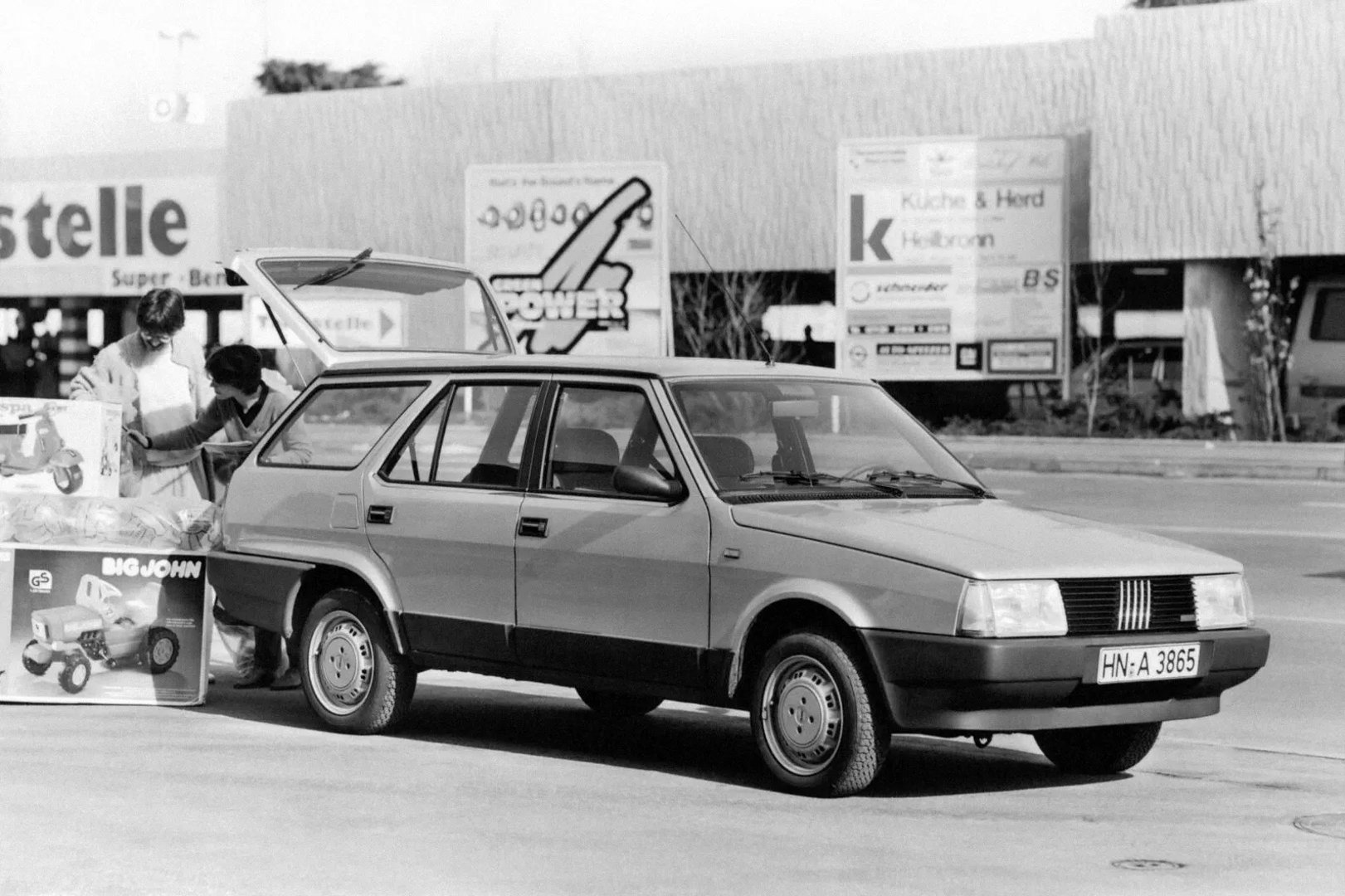 Fiat_Regata_1_generation__Estate_5-door__3.jpg