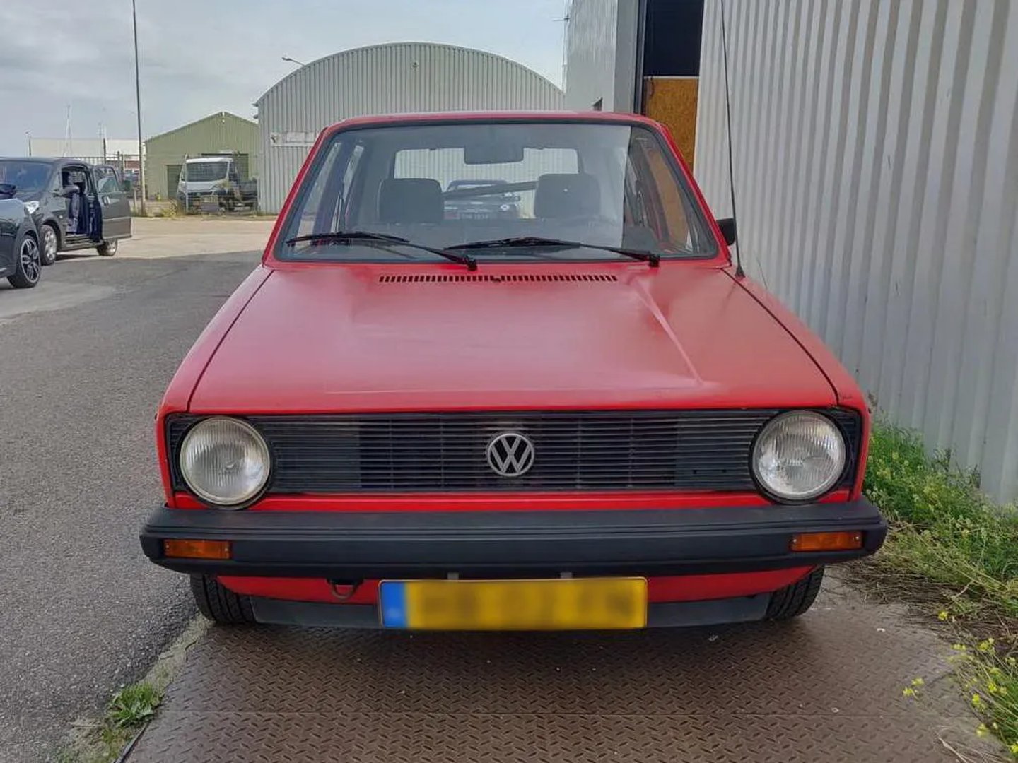 Volkswagen_Golf_1_generation_restyling_2__Hatchback_5-door__2.jpg