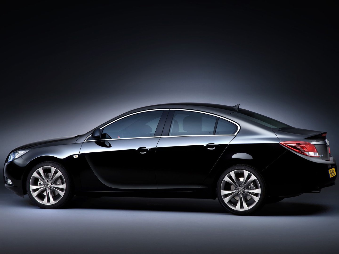 vauxhall_Insignia_1_generation__Sedan__3.jpg