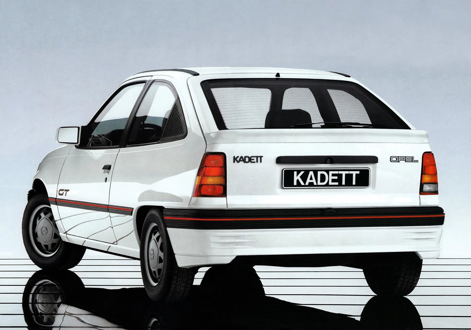 Opel_Kadett_5_generation__Hatchback_3-door__7.jpg