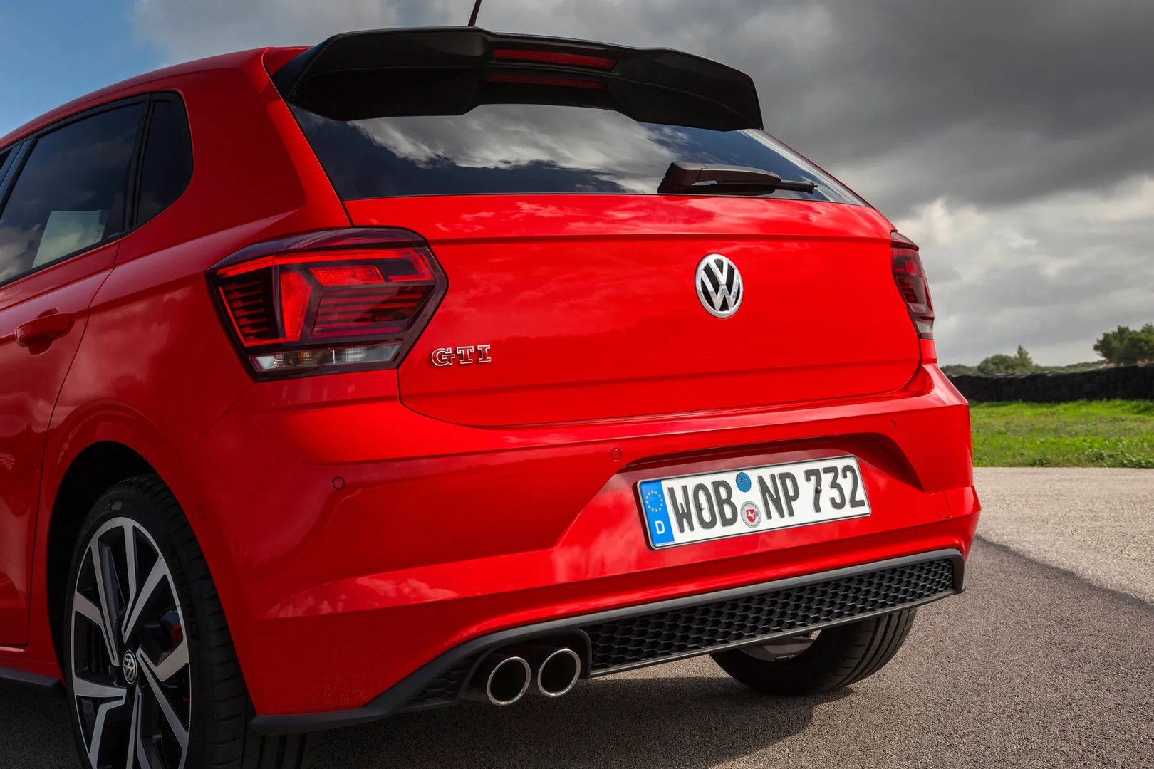 Volkswagen_Polo_GTI_6_generation__Mini_5-doors__6.jpg