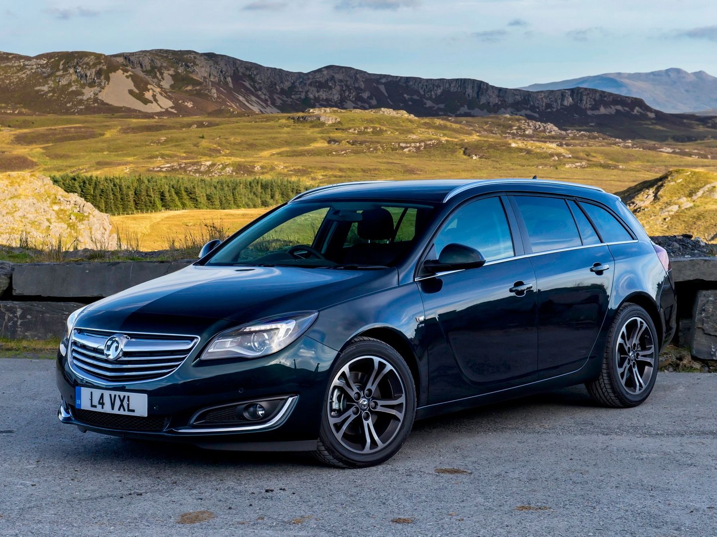 vauxhall_Insignia_1_generation_restyling__Estate_5-door__11.jpg