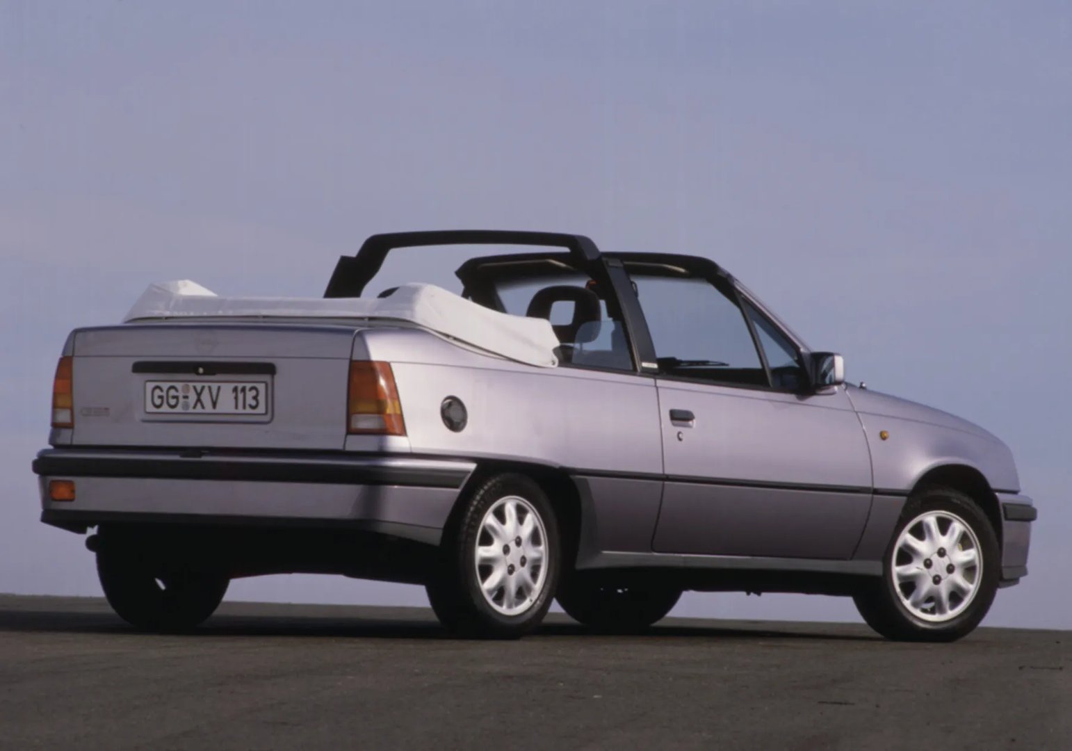 Opel_Kadett_5_generation__Cabrio__6.jpg