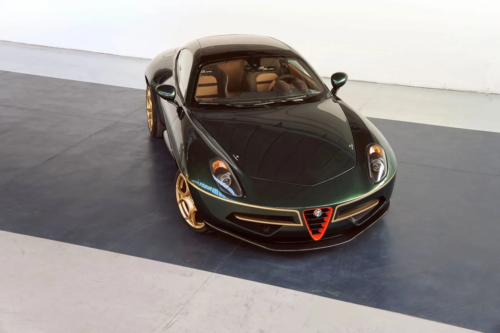 Alfa Romeo_Disco_Volante_1_generation__Coupe__5.jpg