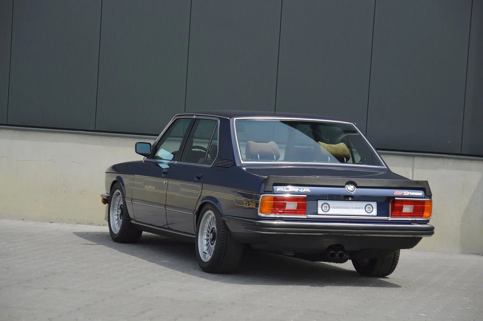 Alpina_B7_1_generation__Sedan__7.jpg
