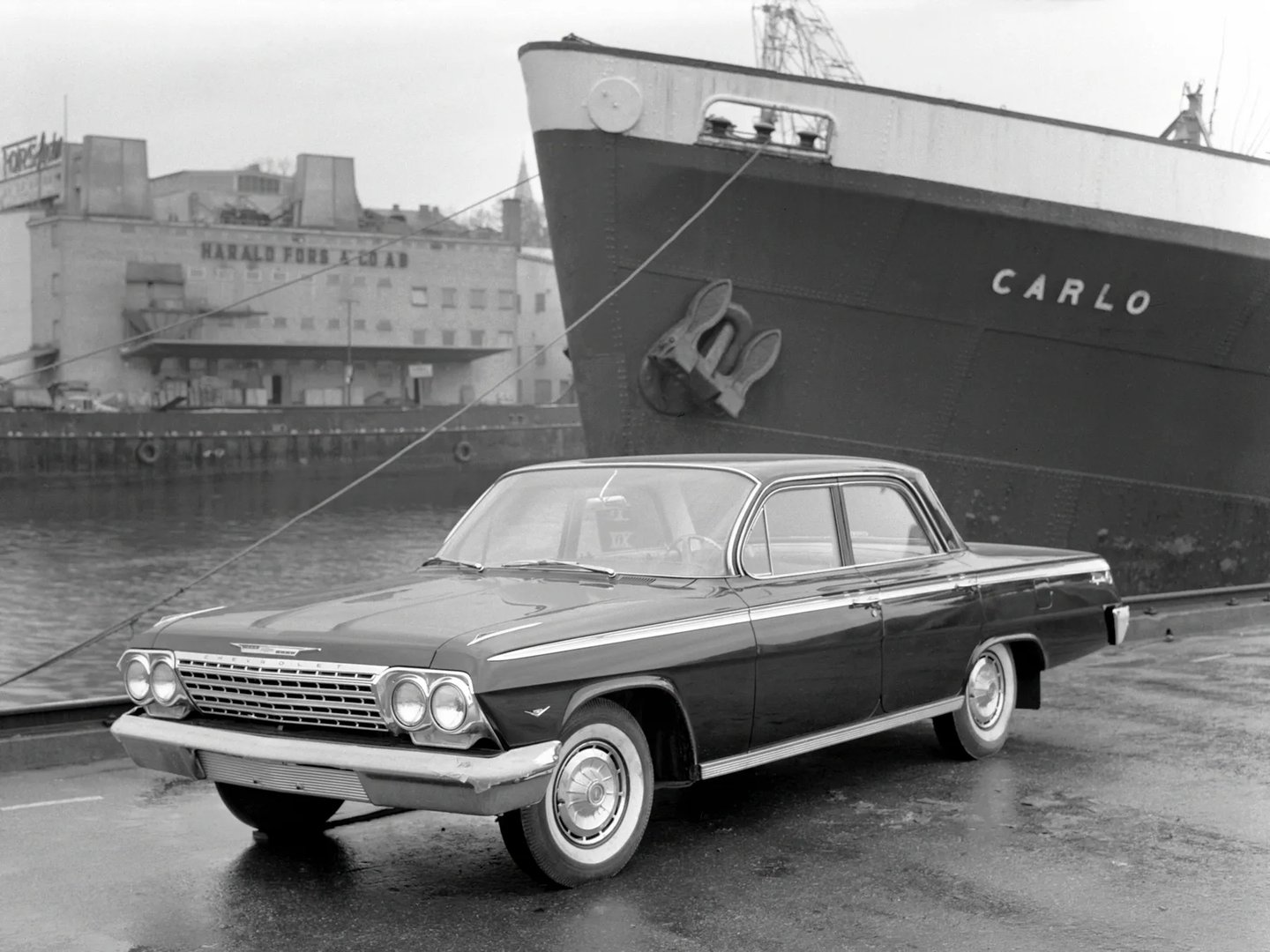 Chevrolet_Impala_3_generation__Sedan__2.jpg
