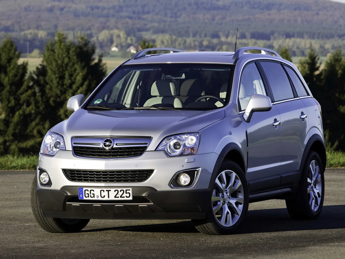1 generation, restyling 