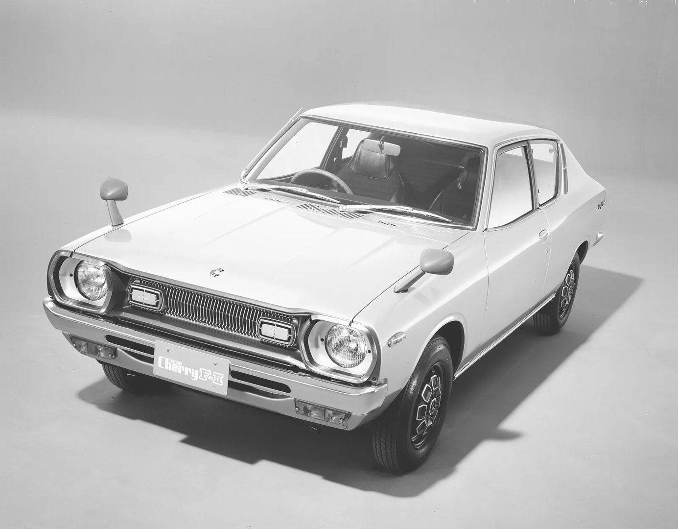 Nissan_Cherry_2_generation__Sedan_2-doors__1.jpg