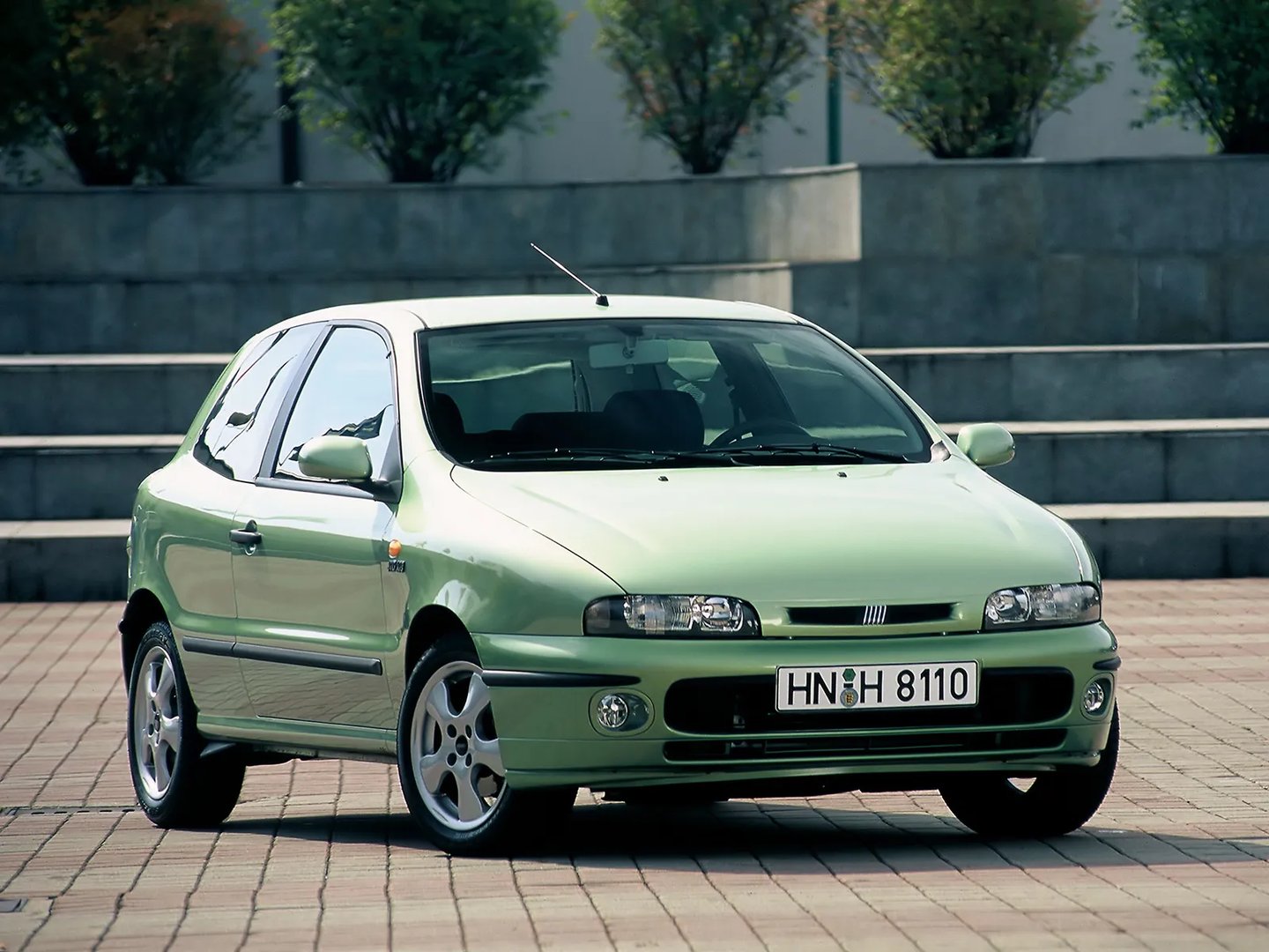 Fiat_Bravo_1_generation__Mini_3-doors__7.jpg