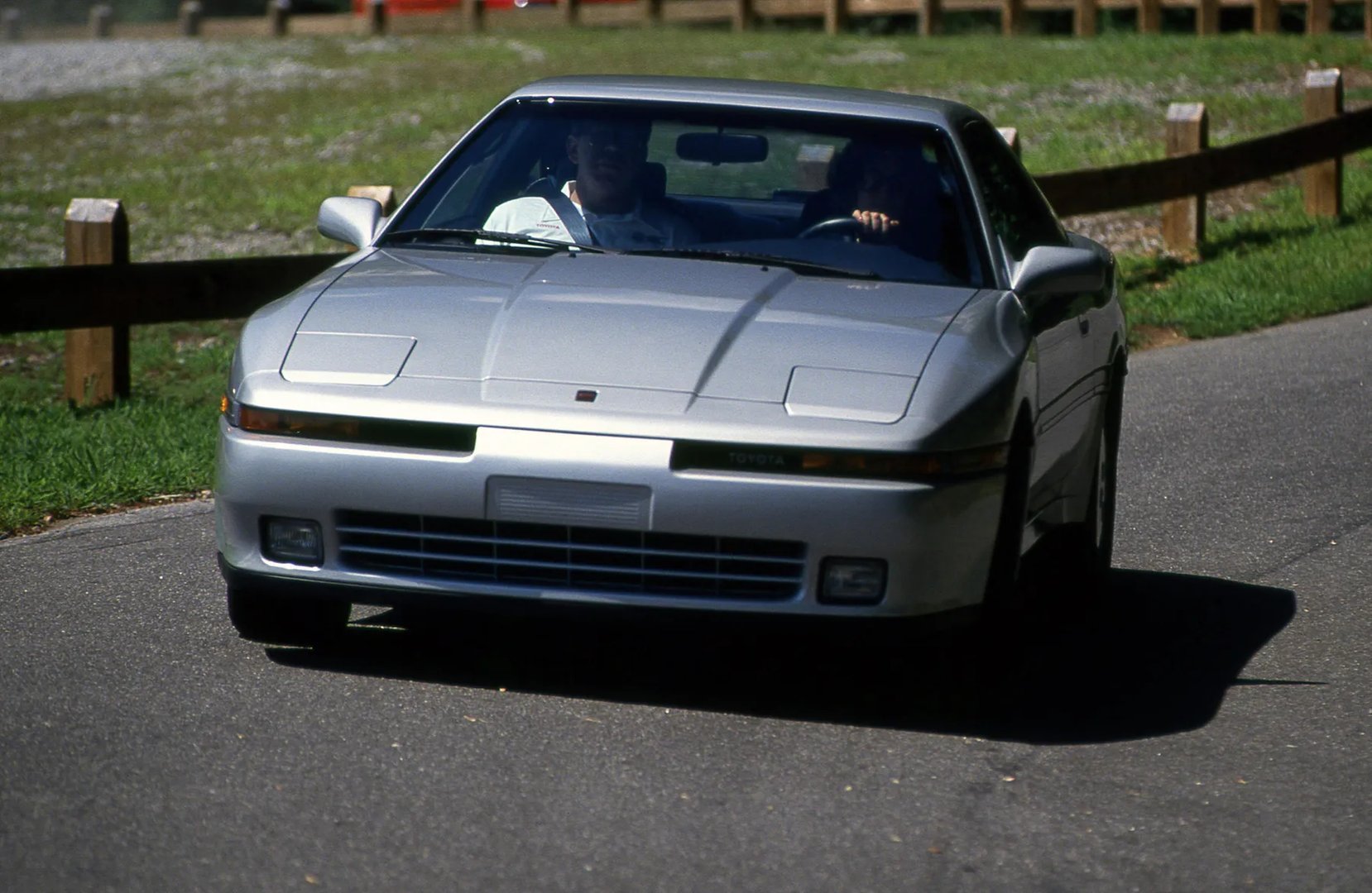 Toyota_Supra_3_generation__Coupe__5.jpg