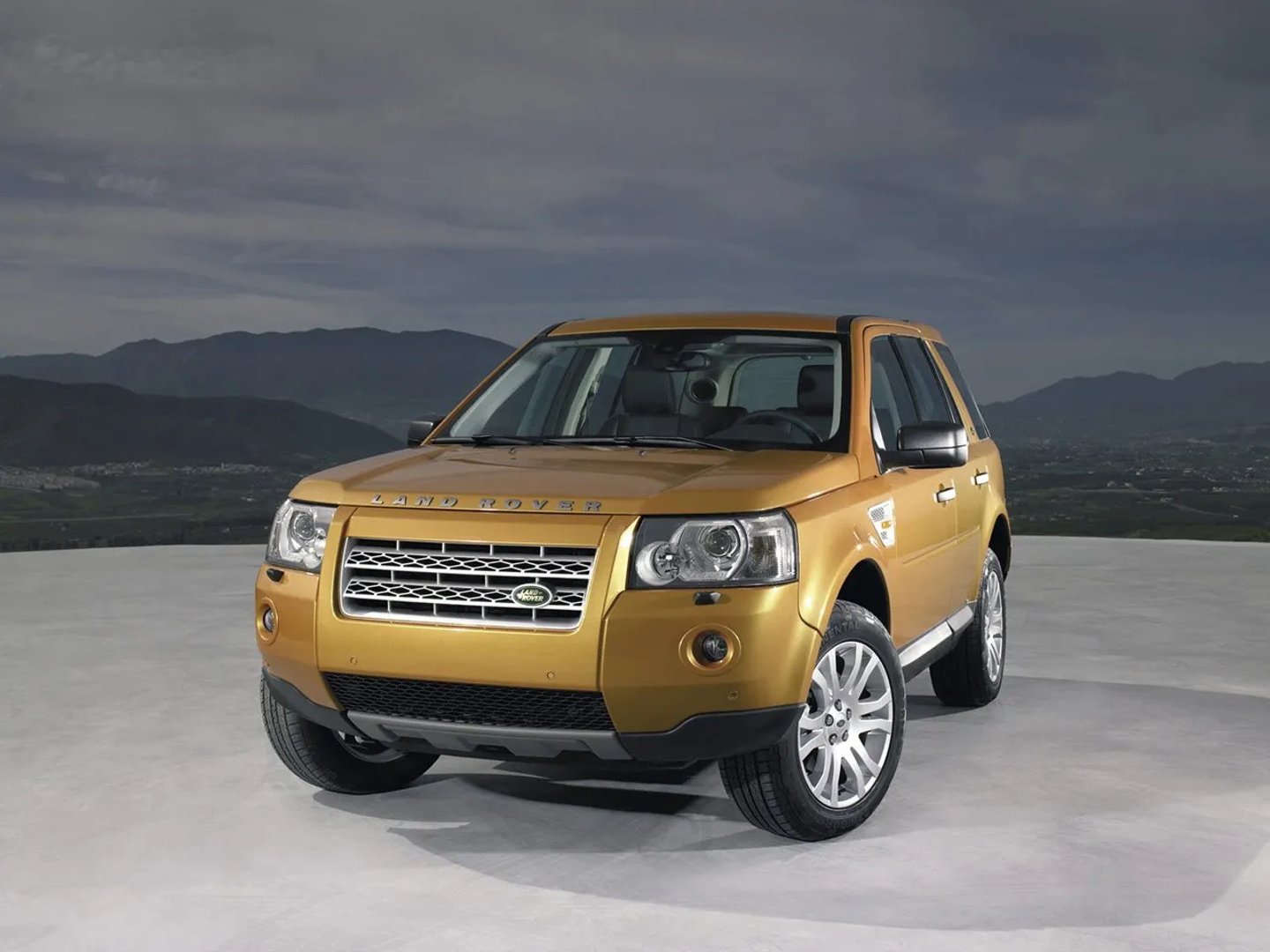 Land Rover_Freelander_2_generation__SUV_5-doors__10.jpg