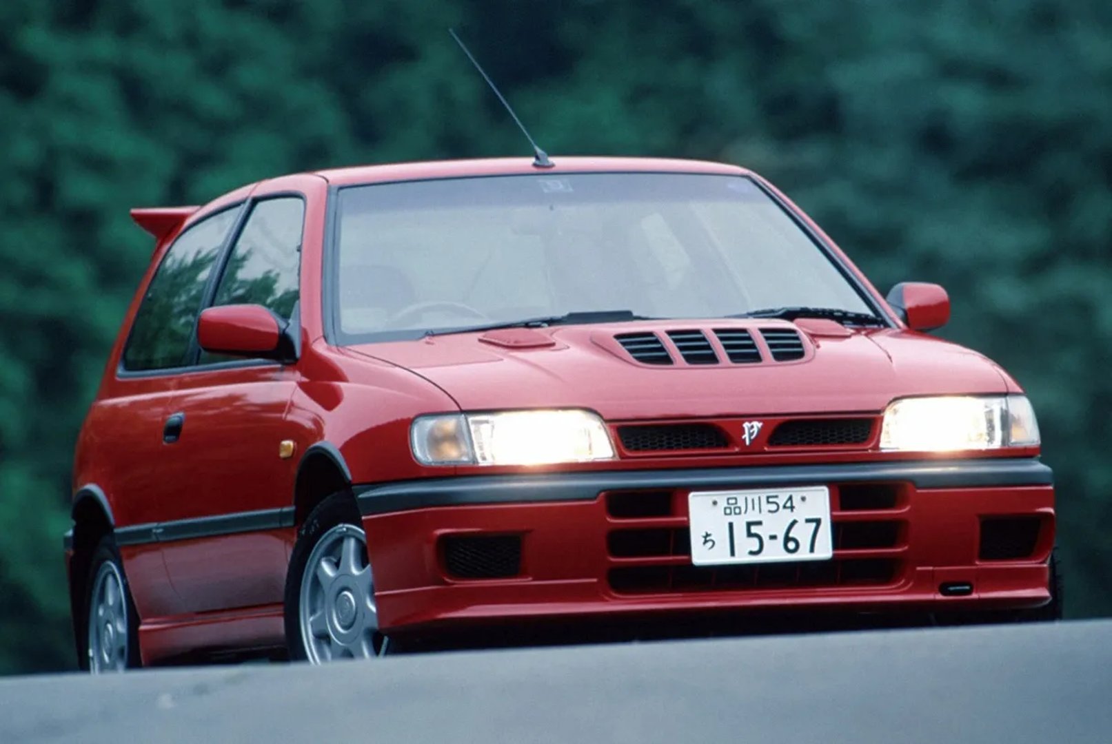 Nissan_Pulsar_4_generation__Mini_3-doors__5.jpg