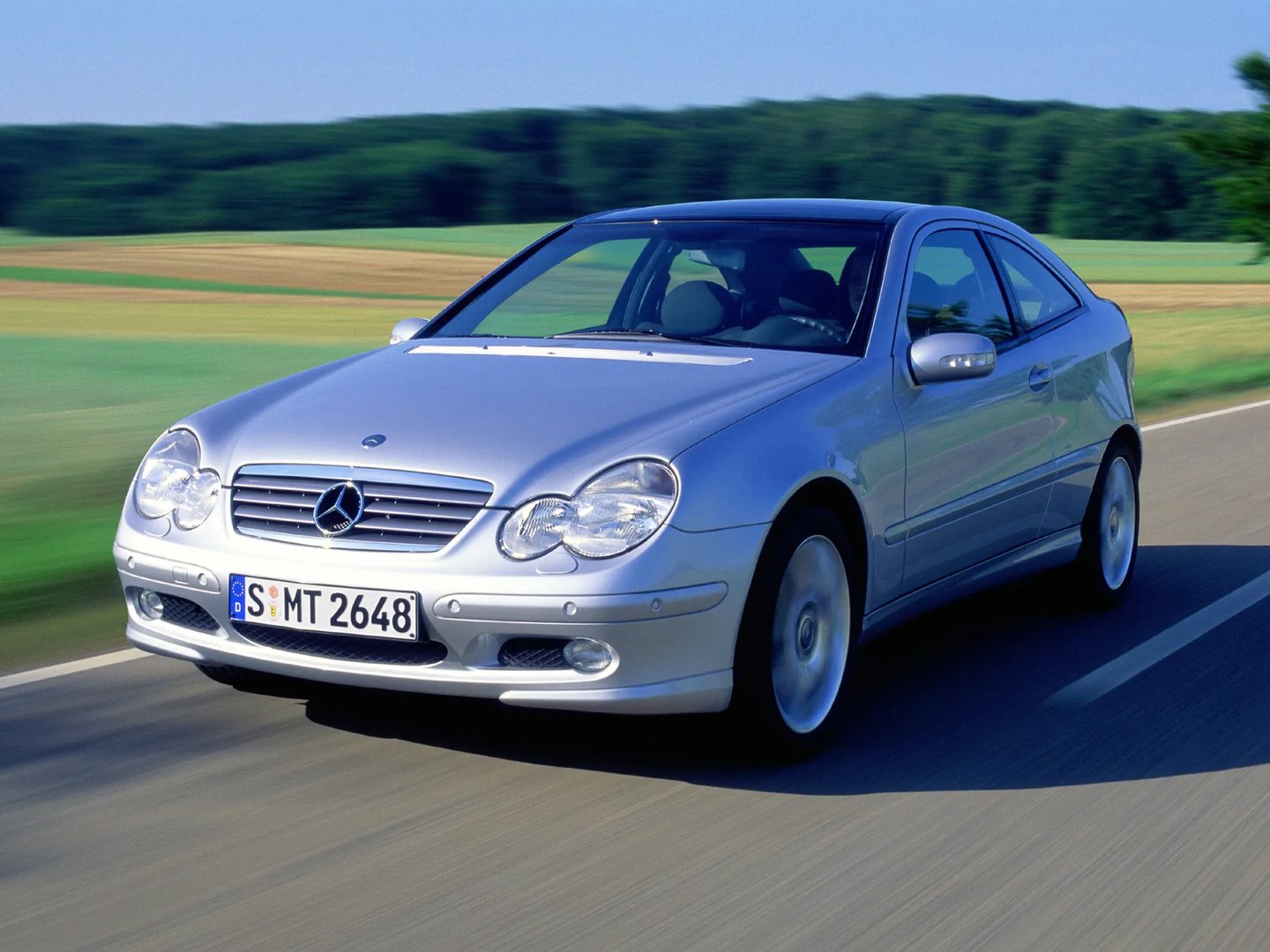 Mercedes_C-Class_2_generation__Hatchback_3-door__12.jpg
