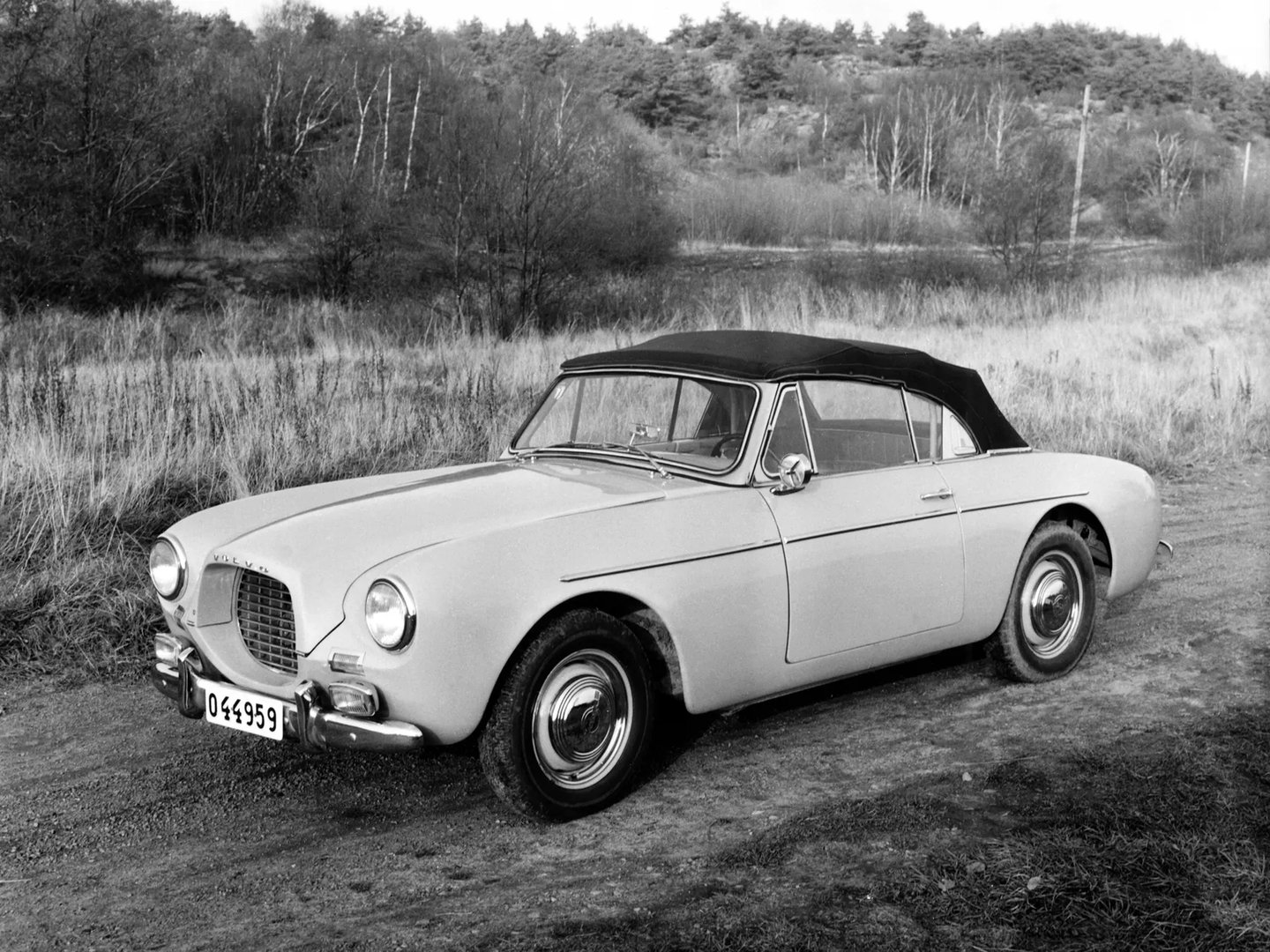 Volvo_P1900_1_generation__Cabrio__9.jpg