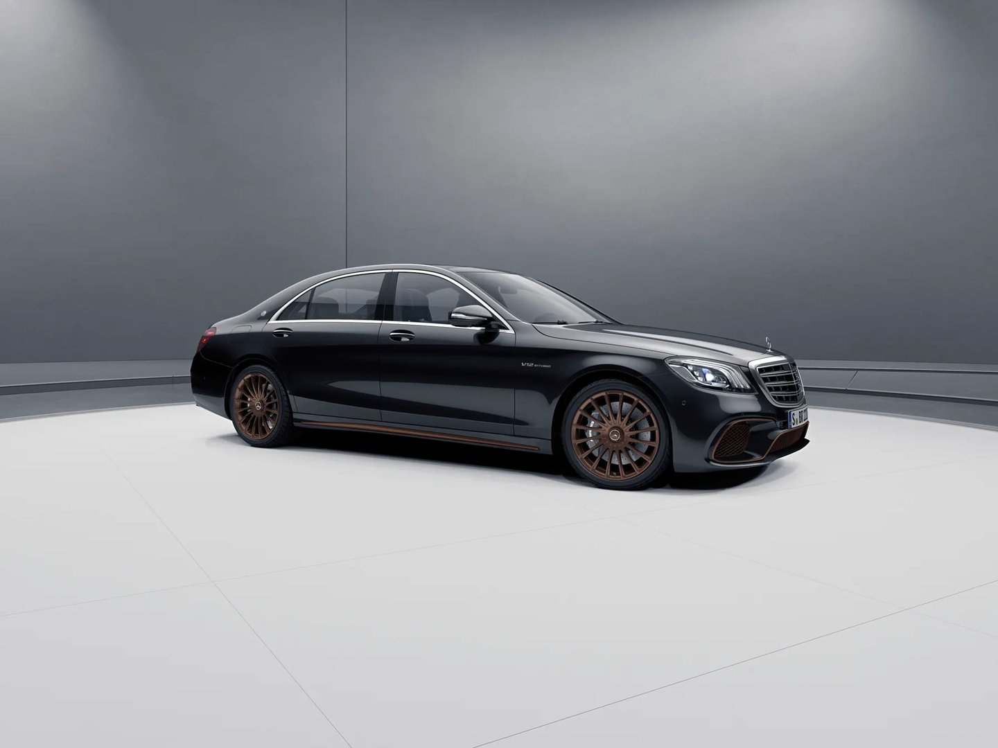 Mercedes_S-Class_AMG_3_generation_restyling__Sedan__6.jpg
