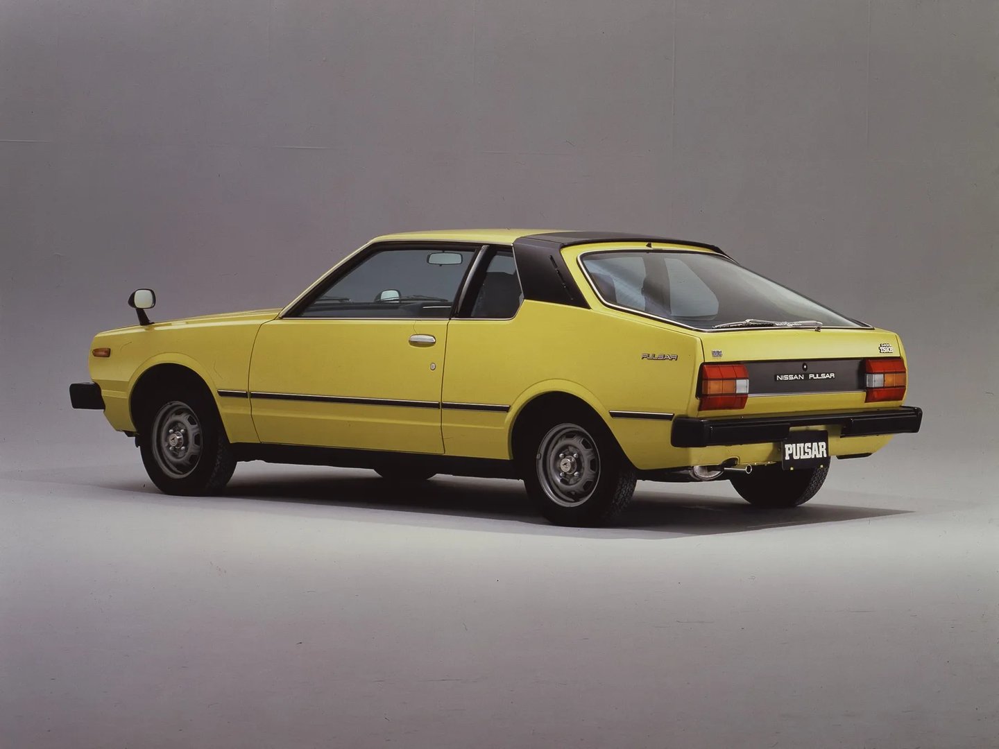 Nissan_Cherry_3_generation__Coupe__1.jpg