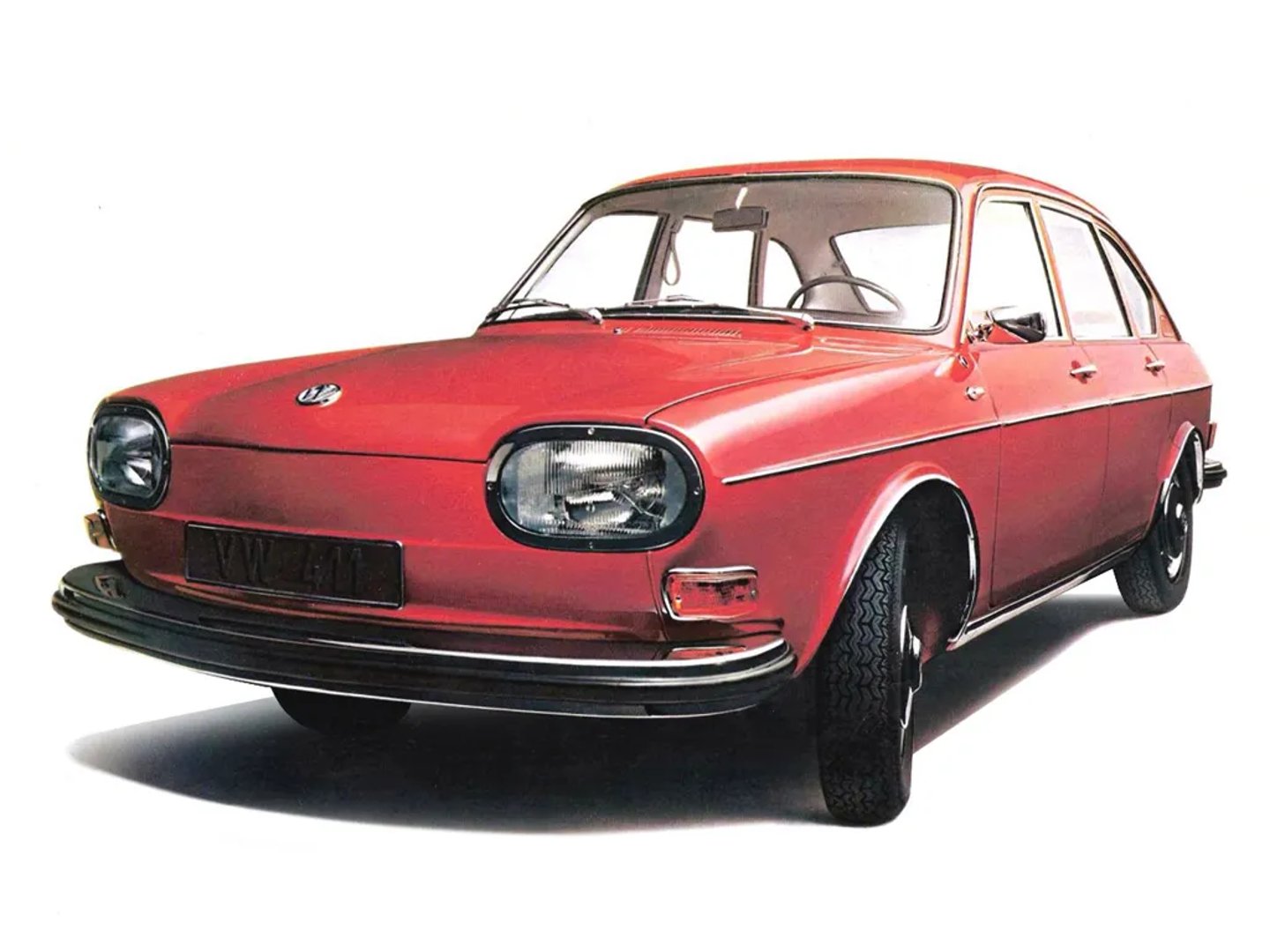 Volkswagen_Type_4_1_generation__Sedan__3.jpg