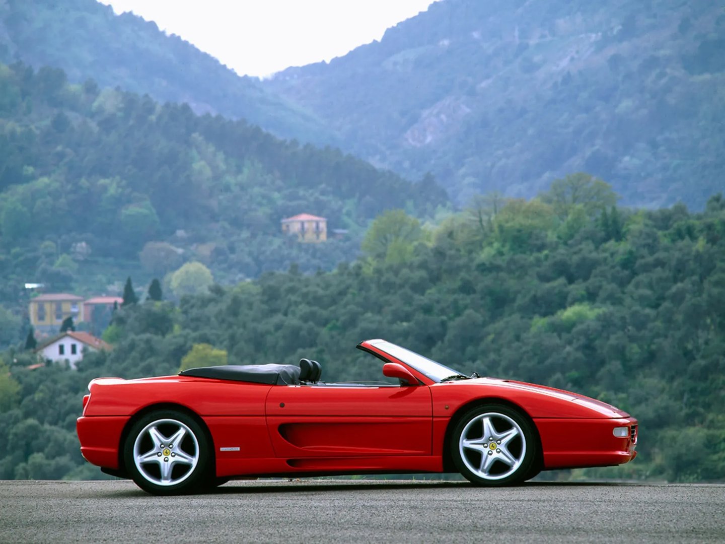 Ferrari_F355_1_generation__Cabrio__12.jpg