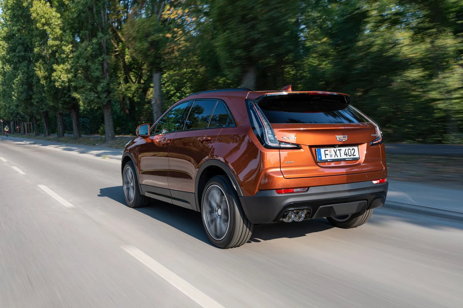 Cadillac_XT4_1_generation__SUV_5-doors__7.jpg