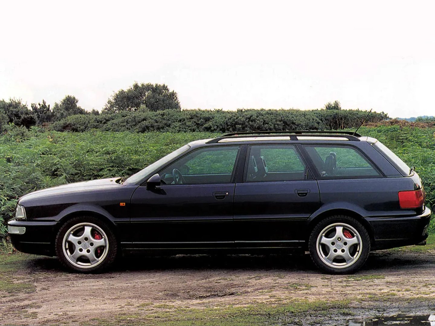 Audi_RS_2_1_generation__Estate_5-door__11.jpg
