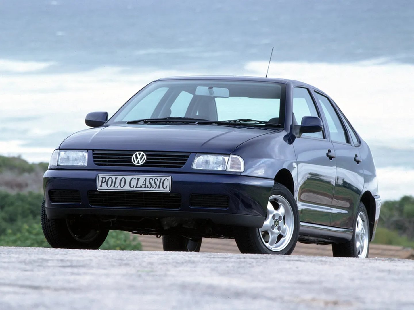 Volkswagen_Polo_3_generation__Sedan__9.jpg