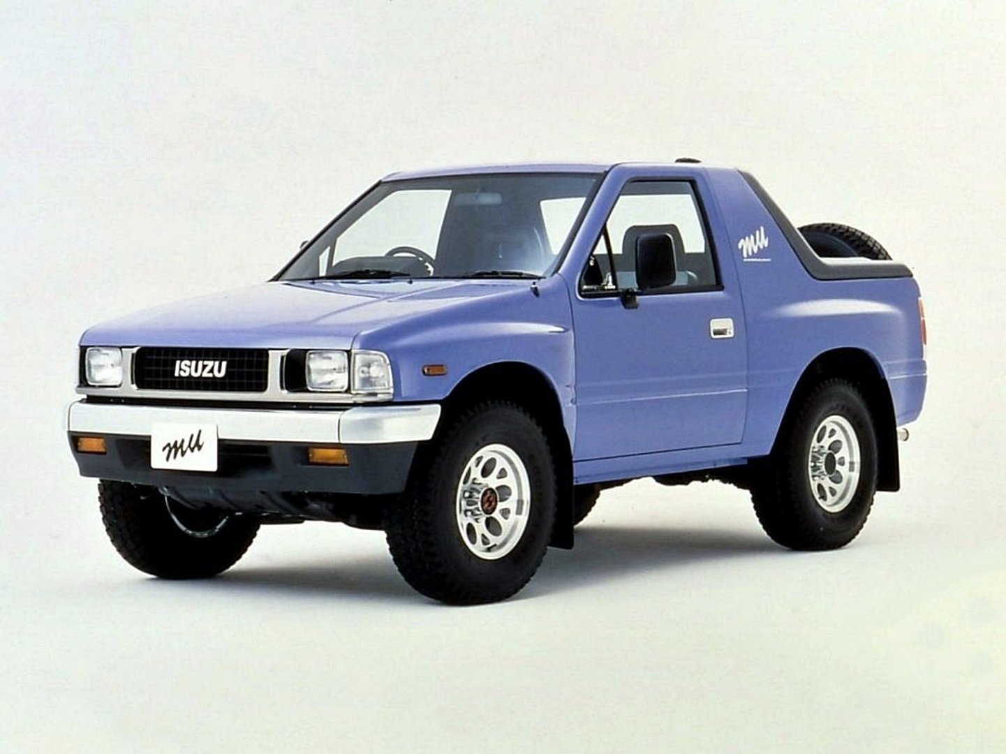 isuzu_MU_1_generation__SUV_cabriolet__3.jpg