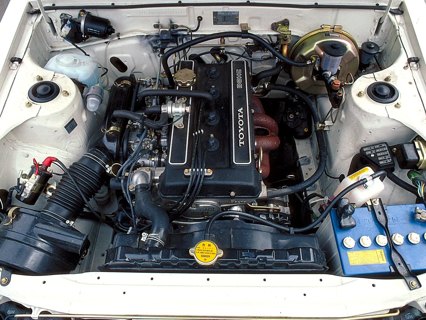 Toyota_Celica_2_generation__Coupe__12.jpg