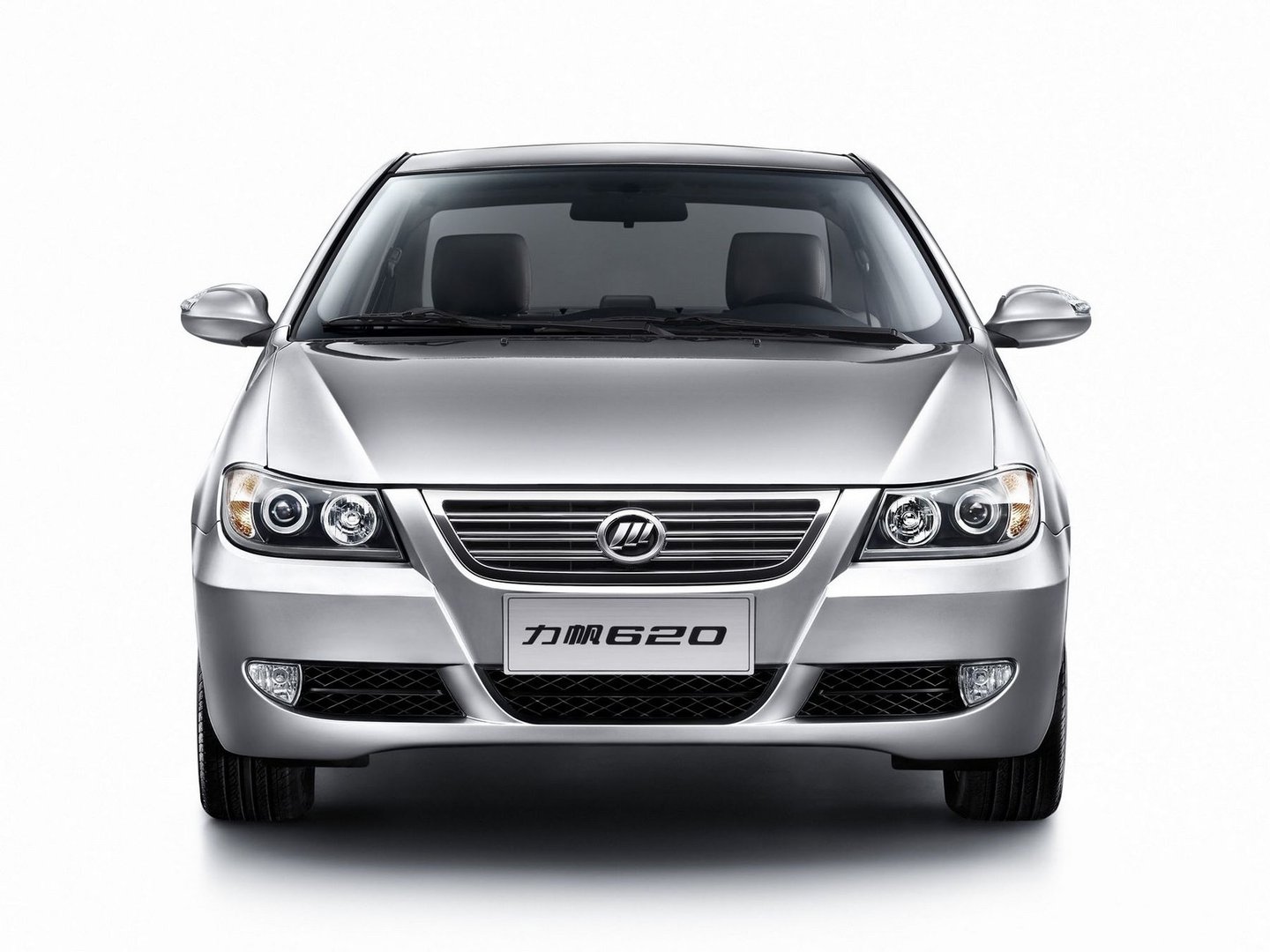 lifan_Solano_1_generation__Sedan__12.jpg