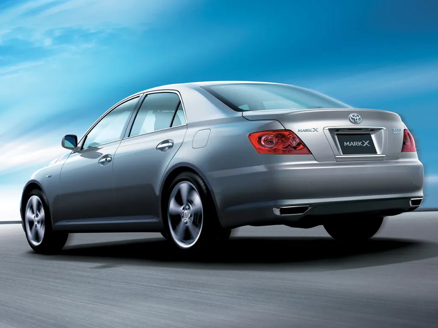 Toyota_Mark_X_1_generation__Sedan__2.jpg