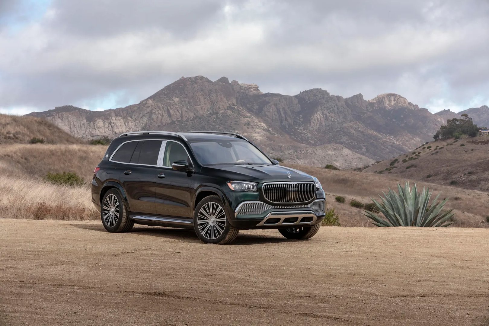 Maybach_GLS_1_generation__SUV_5-doors__9.jpg